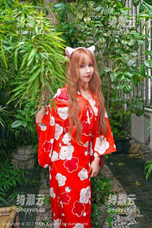 Feilin嗲囡囡 - 施忆佳KITTY短裤定制让整个夏天都不再单调！图片诱惑已就位，你被种草了吗？别害羞哦！