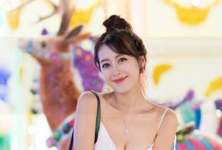 IMiss爱蜜社 – 泥鳅鳅的学妹写真：每一帧都可以做壁纸！乱入一下？