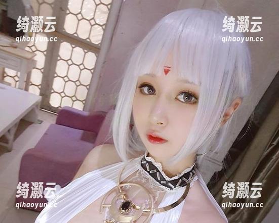 PAKI草莓酱 PAKI草莓酱的水手服:高清原图里的那种清新气息,总让人想停驻。