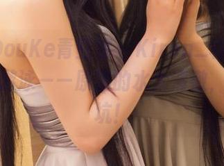 QingDouKe青豆客 – Kiren_程程程在白色中游泳——原图的水太清澈，没法藏坑！