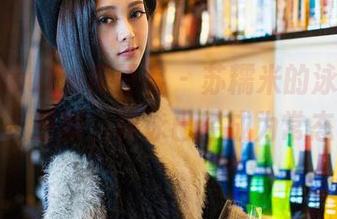 QingDouKe青豆客 – 苏糯米的泳池写真集：更新，裸泳已经成为常态！