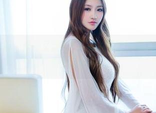 TuiGirl推女郎 – 修身又显瘦？王馨瑶最新比基尼套图，竟然还有穿搭技巧！