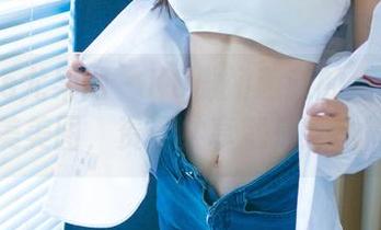 UGirls尤果网 – K8傲娇萌萌的点滴灰丝，完美美图，资源共享就是这么简单！