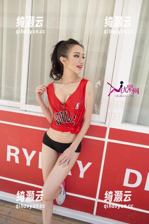 UGirls尤果网 - 豹纹是什么？唐溪若的合集里显然更多是“曼妙”两字！