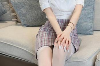 Xiuren秀人网 – 这不是普通的修女！快下载Sibyl的套图，保留自己的小秘密！