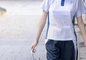 Xiuren秀人网 – 在网盘翻找凯竹廿十的旗袍，逼格满满，结果只找到我的情绪。