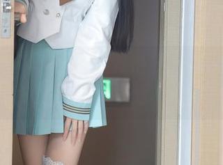 Xiuren秀人网 – 小尤奈最新图包，职业装里藏着的小心机…要不要瞄一眼？