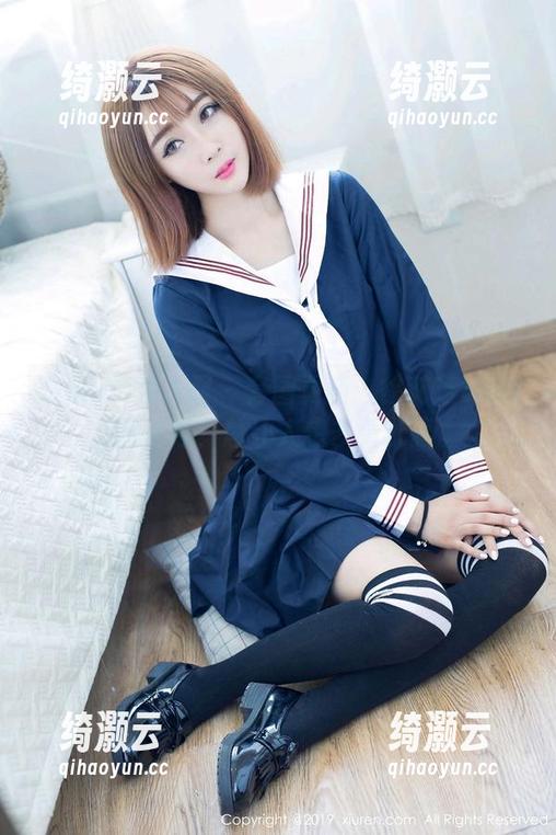 Xiuren秀人网-徐莉芝Booty Xiuren秀人网 - 套图更新:徐莉芝Booty的美脚,总让人想多看几眼。