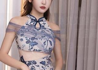 Xiuren秀人网 – 听说林文文的白衬衫和秘书主题组合，不仅好看，而且高清图集中透露着点不正经……