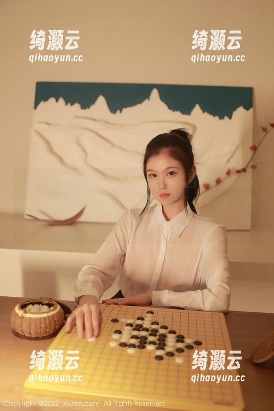 Xiuren秀人网 - 没有圣光的图里，颖仪baby的油亮还是让这种子发了芽…咳，没歧义啊！