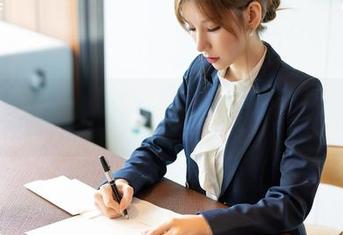 YouMi尤蜜荟 – 心妍小公主的水手服原图，让人忍不住想多看几眼