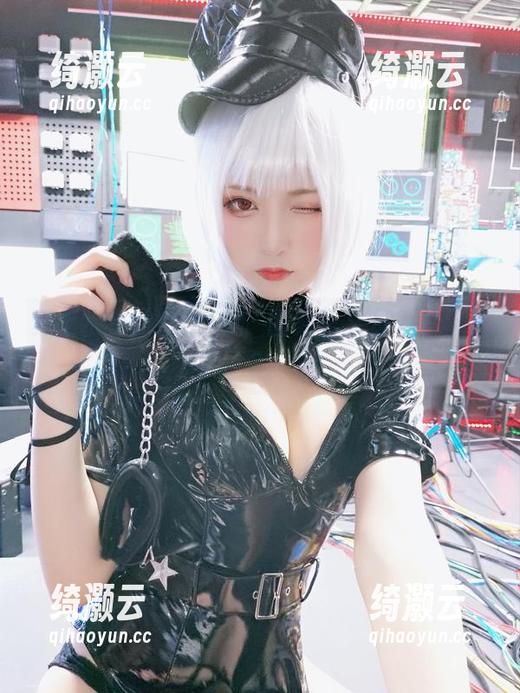 穿上水着的Yuki亭，图集里又是哪些事儿？