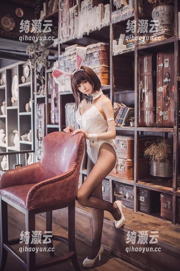 coser衣衣 coser衣衣X·Alter的私房图集:越看越想,哦买噶!