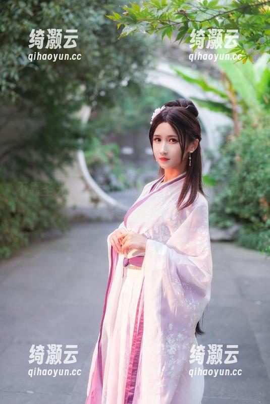 不靠圣光，三度69的精灵村直接打破我的审美天花板。