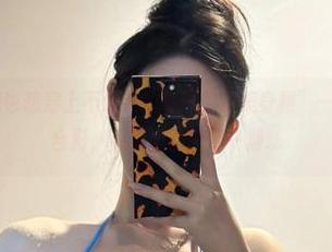 微密圈 – “我也想穿上不爱笑的赛琳的完美身材”——原图当然要合影，看到自己的那一刻…