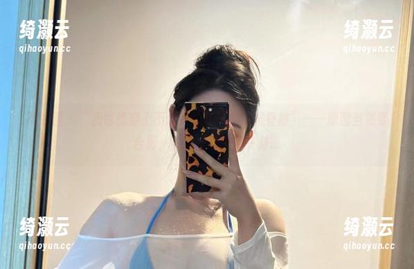 微密圈 - “我也想穿上不爱笑的赛琳的完美身材”——原图当然要合影，看到自己的那一刻...