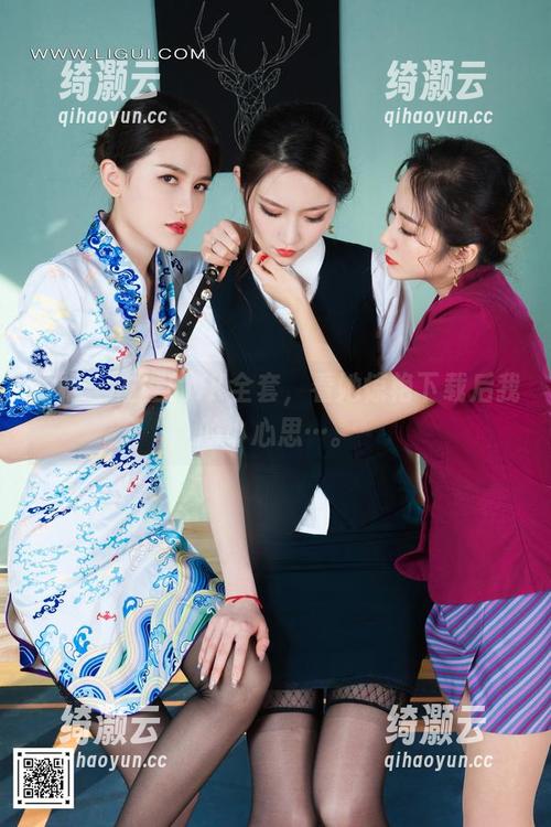 丽柜 - 左左的JK全套，看她惊艳下载后我的小心思…。