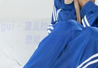 丽柜ligui – 凉儿的双生花，没想到她的壁纸才是精华