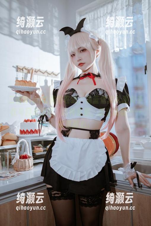 二佐Nisa 二佐Nisa的美图在线,碧蓝信浓礼服似乎在与目光对话,这种氛围,怎么说呢……就是抓心。