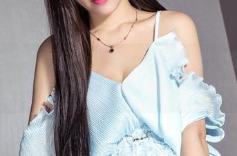 克拉女神 – 哇！江琴比基尼写真，难道这就是传说中的免费“洗眼”照片？