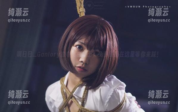 啊日日_Ganlory的奇怪白护士，免费原图在这里等你来踩！