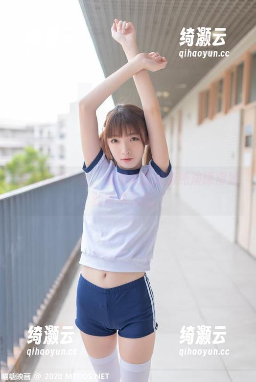 高清短发少女，喵糖映画把清纯演绎得如此简单无巧。