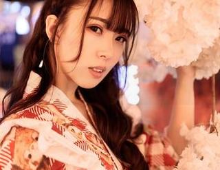 嗲囡囡 – 陈舒羽的泳池大合集，这可比网盘里的课程有趣多了！