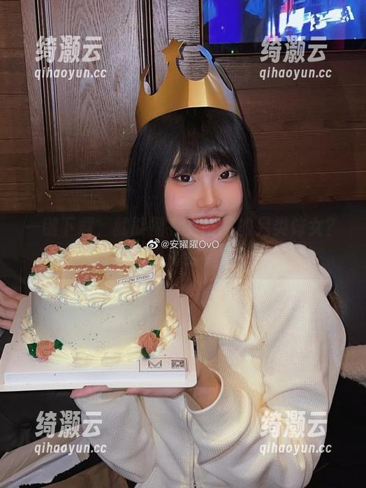 一键下载，就能拥有安曜曜的另类修女？这波是赚到了吧？