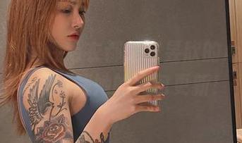 微密圈 – 每件毛衣都是宋昱欣的心头好，快来收藏她的图包更新！