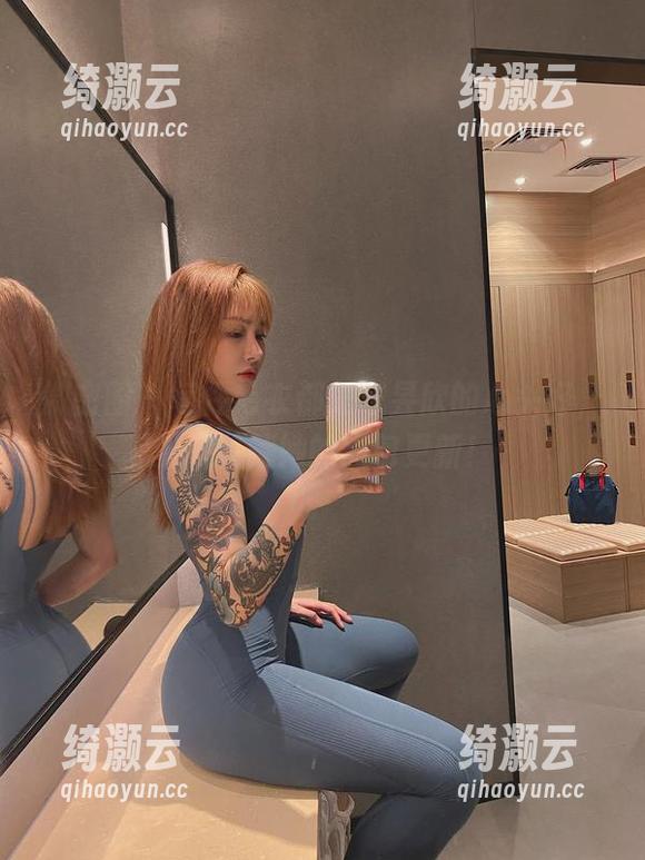 宋昱欣 微密圈 - 每件毛衣都是宋昱欣的心头好,快来收藏她的图包更新!