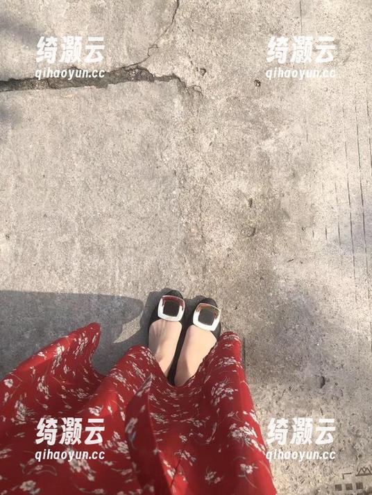 小仙女ELaine 微密圈 - 这不是一场普通的私房写真,更多的是小仙女ELaine的闲聊。