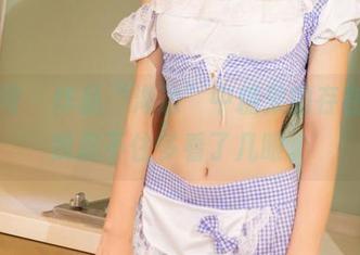 尤果网 – 作品“海边”中糖果的存在，令我忍不住多看了几眼。