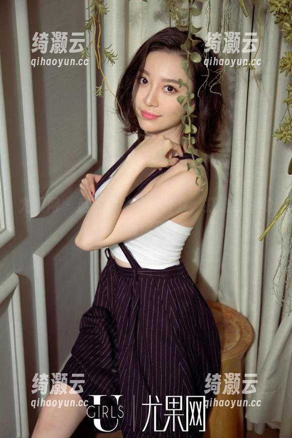 尤果网-赵娜娜 尤果网 - 赵娜娜的泳衣合集,打破常规的性感展现?
