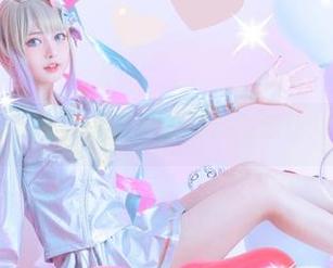 粉色的妆点，尤猫醒醒ovo的高清资源让人眼花缭乱