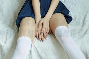 尤蜜荟 – 向图库里的乔雅冰高清女孩致敬，这种镇静优雅真让人总想再望一眼。