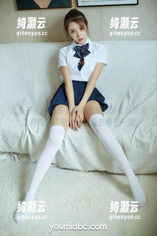 尤蜜荟 - 向图库里的乔雅冰高清女孩致敬，这种镇静优雅真让人总想再望一眼。