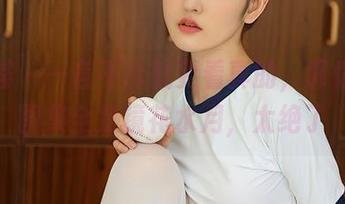 尤蜜荟 – 一言不合就要看真的，郭忆然的图集全是镜花水月，太绝了