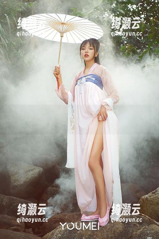 尤蜜荟-黄金宝儿 尤蜜荟 - 一不小心被黄金宝儿的芳心泛滥牵绊:原图里隐藏的浪漫气息!