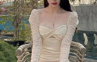 微密圈 – 徐莉芝的长腿丝诱到底有多吸引？图包分享给你自己的解读！