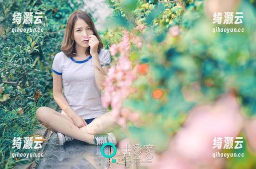 推女神-Sayaka 推女神 - Sayaka修女合集:这修女的打扮可真让我想多了……