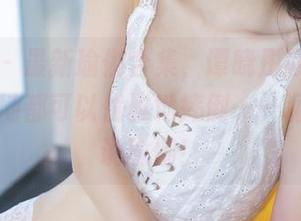 推女神 – 最新瑜伽合集，谭晓彤教你怎么随时随地都可以优雅地摔倒……呃，我是说瑜伽！