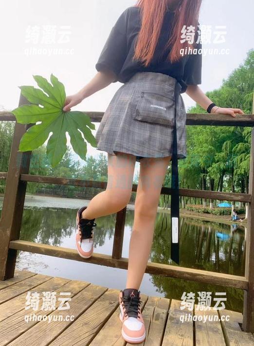 提袜少女 微密圈 - 提袜少女的内衣秀,更新中,这可不是普通的内衣哦!