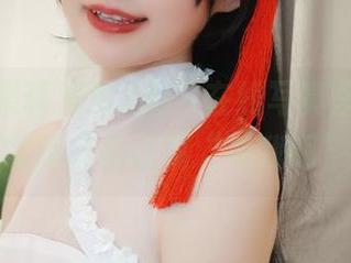 木之本果真爱粉3月，在线写真里这豹纹常服像是在说“看我啊”