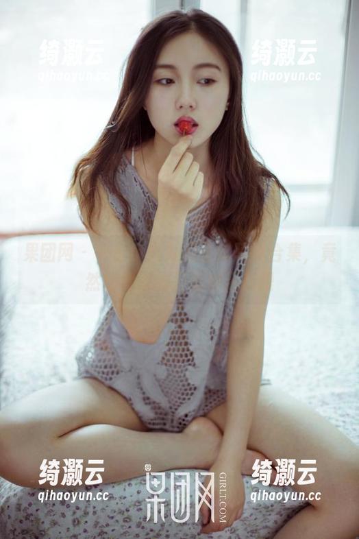果团网-小九九 果团网 - 一份小九九的圣诞写真合集,竟然比我家的圣诞树还亮眼