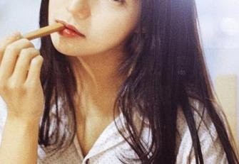 果团网 – 黄歆苑户外写真：穿越森林，大自然请多指教