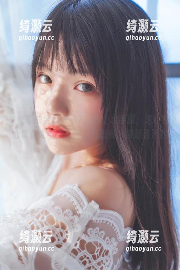 桜桃喵 桜桃喵的全套未熟1,换上水手服,这小背心真是太可爱了吧,只想拿去做蔬菜沙拉!