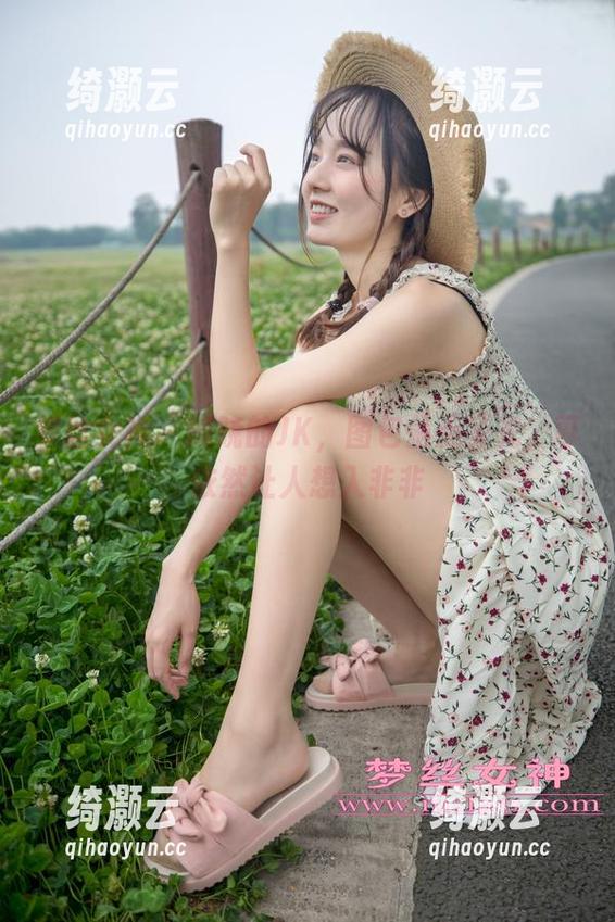 梦丝女神 - 晓晓的JK，图包虽无圣光，可依然让人想入非非