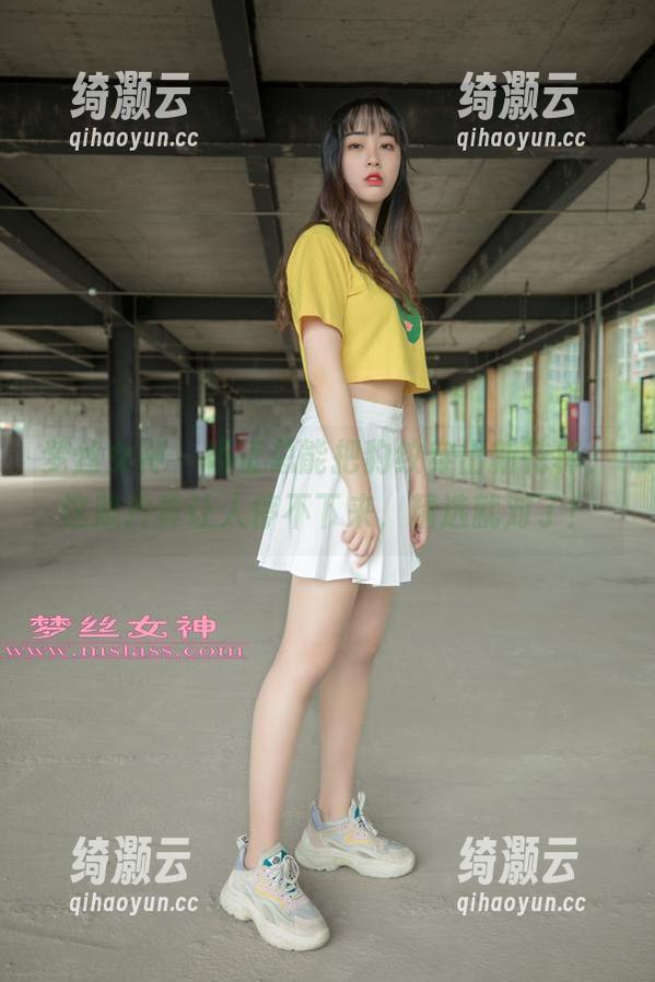 梦丝女神 - 香萱总能把豹纹穿出新花样，这照片真让人停不下来，精选就对了！