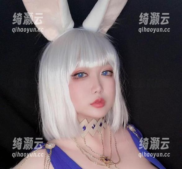椒妮佐仁的黑丝cos玩翻天：我只能默默捂脸
