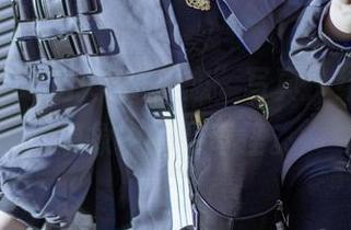 渊秧的“明日方舟-巫恋”写真，结果比我想象中的更奇怪。